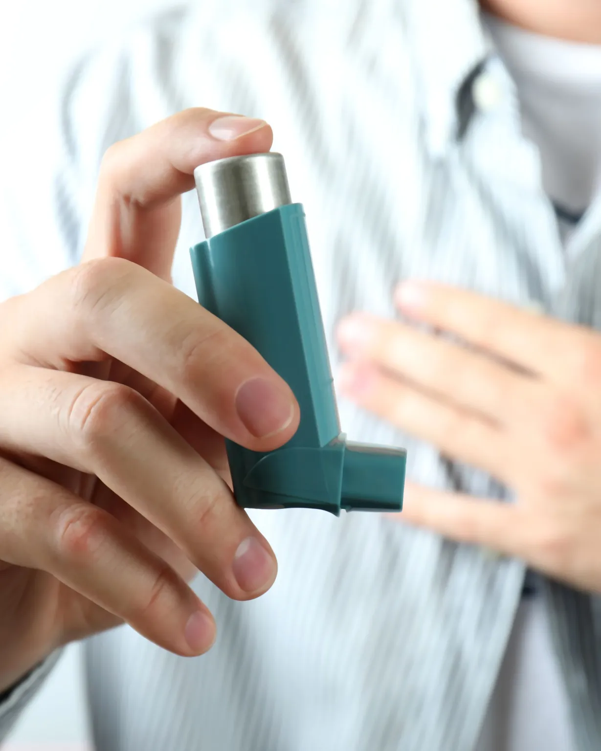 Chiropractor improving respiratory function for asthma management in Lenexa, Kansas